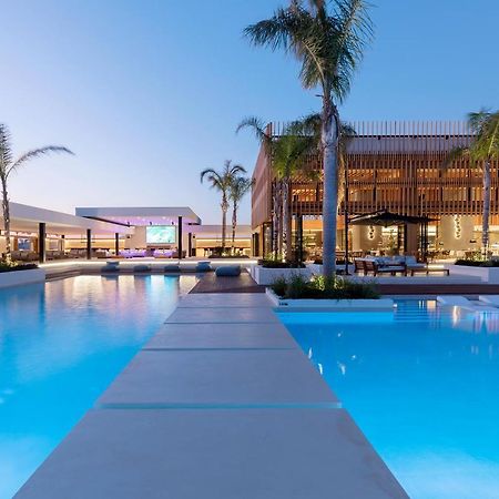 D' Andrea Lagoon All Suites - Adults Only Мармари Экстерьер фото The resort at night
