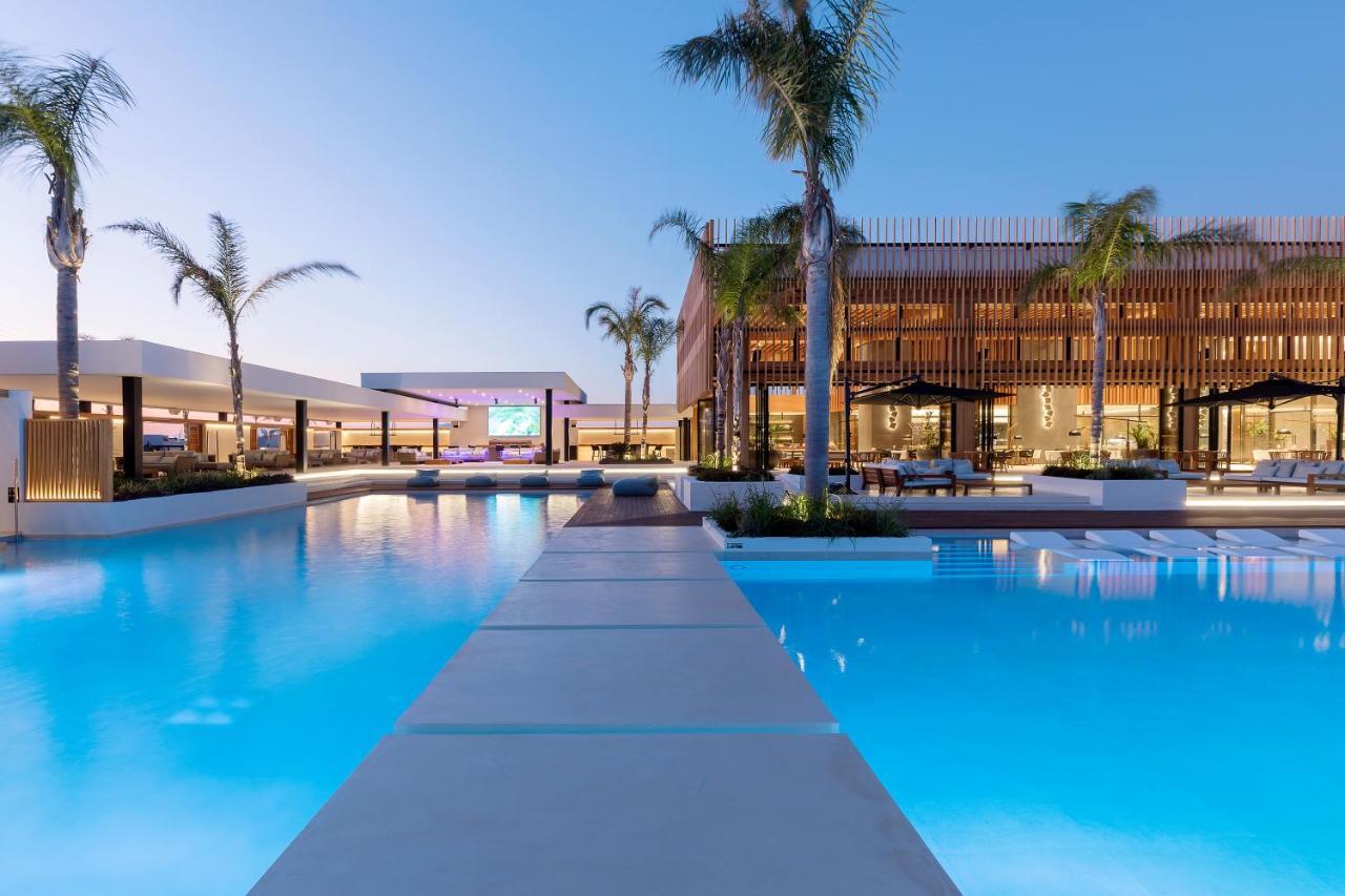 D' Andrea Lagoon All Suites - Adults Only Мармари Экстерьер фото The resort at night