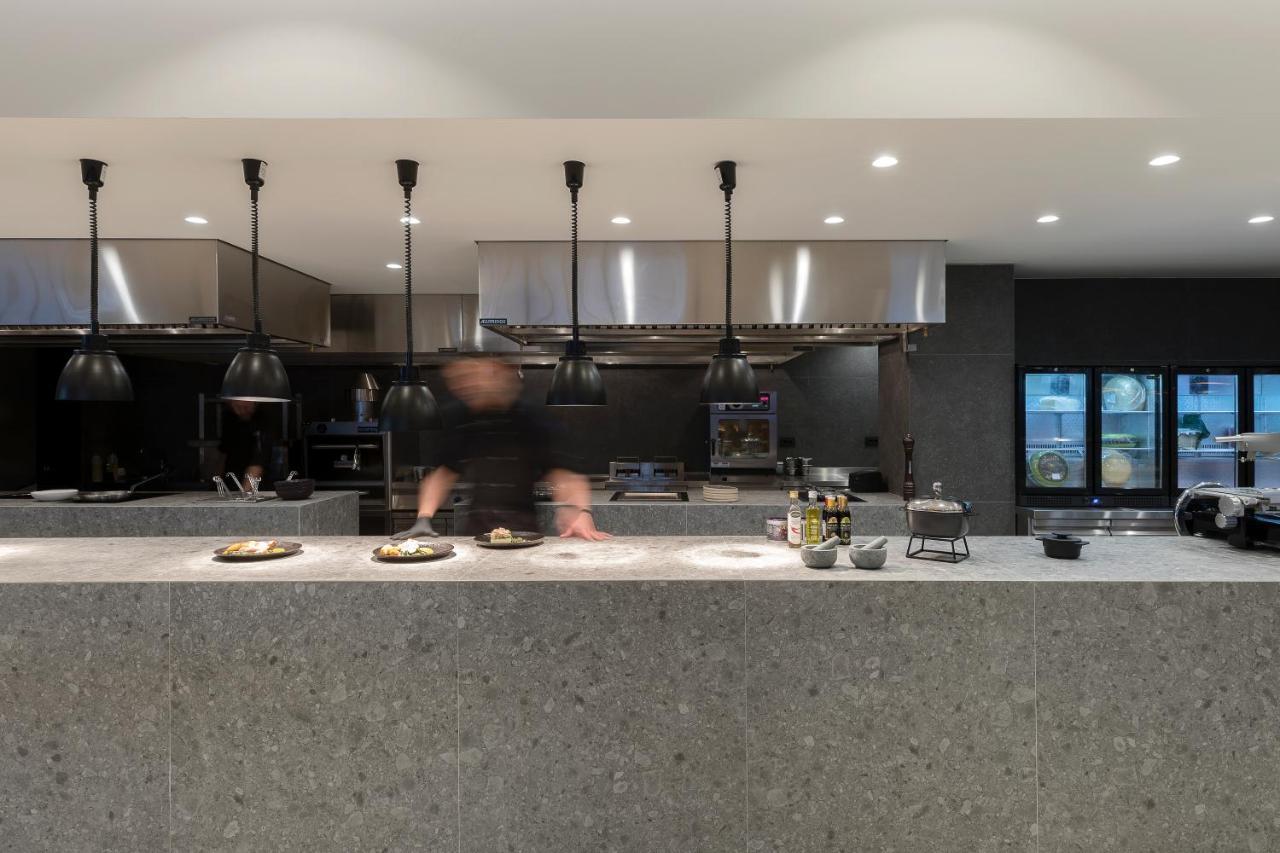 D' Andrea Lagoon All Suites - Adults Only Мармари Экстерьер фото The open kitchen at the restaurant
