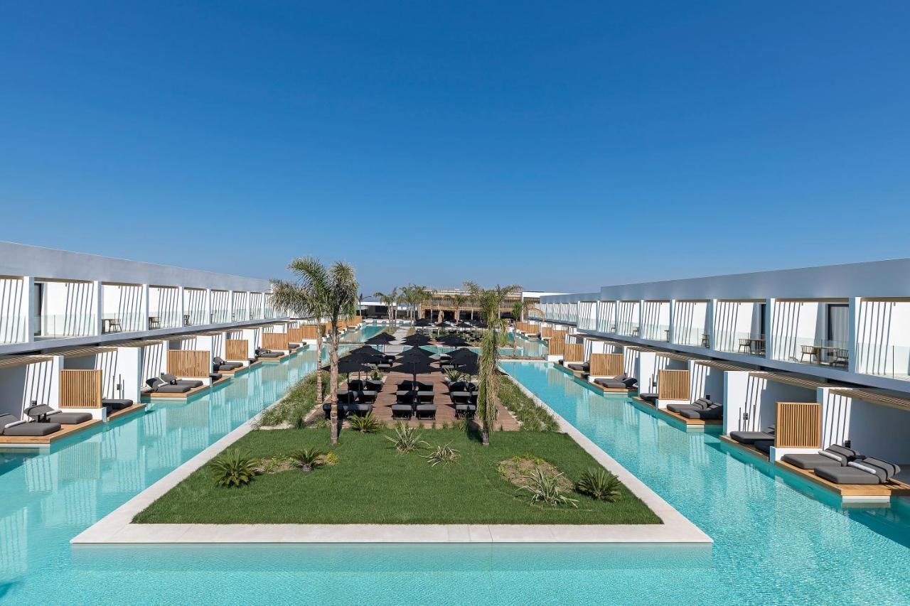 D' Andrea Lagoon All Suites - Adults Only Мармари Экстерьер фото The hotel's swimming pool